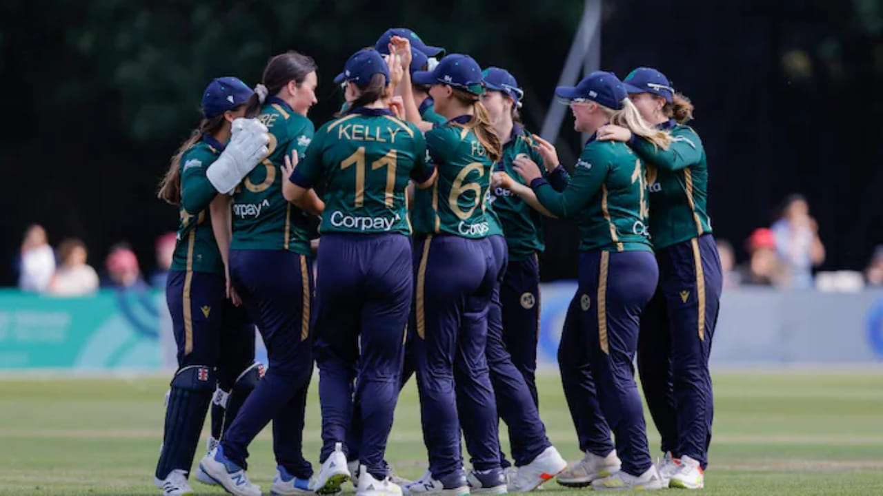 IR-W vs SL-W: ಏಷ್ಯನ್ ಚಾಂಪಿಯನ್ ಶ್ರೀಲಂಕಾ ವಿರುದ್ಧ ಚೊಚ್ಚಲ ಏಕದಿನ ಸರಣಿ ಗೆದ್ದ ಐರ್ಲೆಂಡ್ IR-W vs SL-W: ಏಷ್ಯನ್ ಚಾಂಪಿಯನ್ ಶ್ರೀಲಂಕಾ ವಿರುದ್ಧ ಚೊಚ್ಚಲ ಏಕದಿನ ಸರಣಿ ಗೆದ್ದ ಐರ್ಲೆಂಡ್