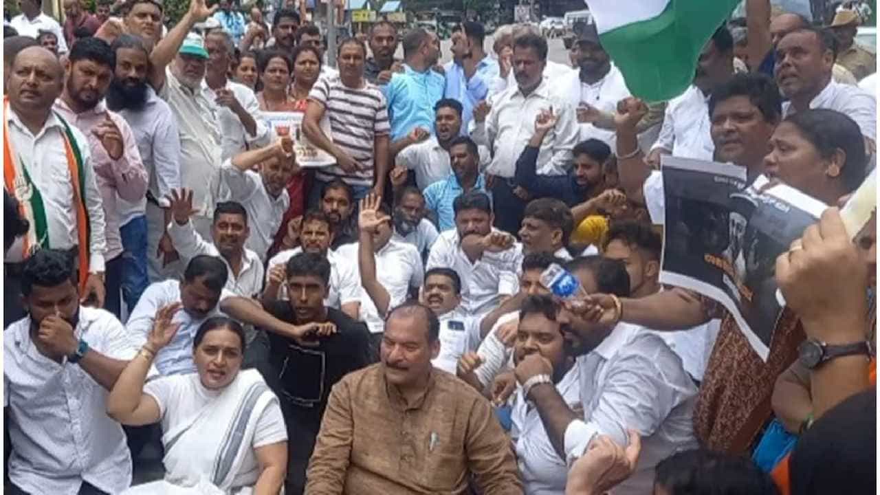 ಬಾಂಗ್ಲಾ ಪ್ರಧಾನಿಗೆ ಬಂದ ಸ್ಥಿತಿ ರಾಜ್ಯಪಾಲರಿಗೂ ಬರಬಹುದು: ಕಾಂಗ್ರೆಸ್ MLC ಹೇಳಿಕೆಗೆ ಭುಗಿಲೆದ್ದ ಆಕ್ರೋಶ ಬಾಂಗ್ಲಾ ಪ್ರಧಾನಿಗೆ ಬಂದ ಸ್ಥಿತಿ ರಾಜ್ಯಪಾಲರಿಗೂ ಬರಬಹುದು: ಕಾಂಗ್ರೆಸ್ MLC ಹೇಳಿಕೆಗೆ ಭುಗಿಲೆದ್ದ ಆಕ್ರೋಶ