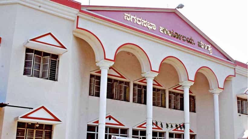 ಮಂಡ್ಯ ನಗರಸಭೆ ಚುನಾವಣೆ: ಕಾಂಗ್ರೆಸ್ ಸದಸ್ಯನ ಬೆಂಬಲದಿಂದ ಜೆಡಿಎಸ್ಗೆ ಗೆಲವು