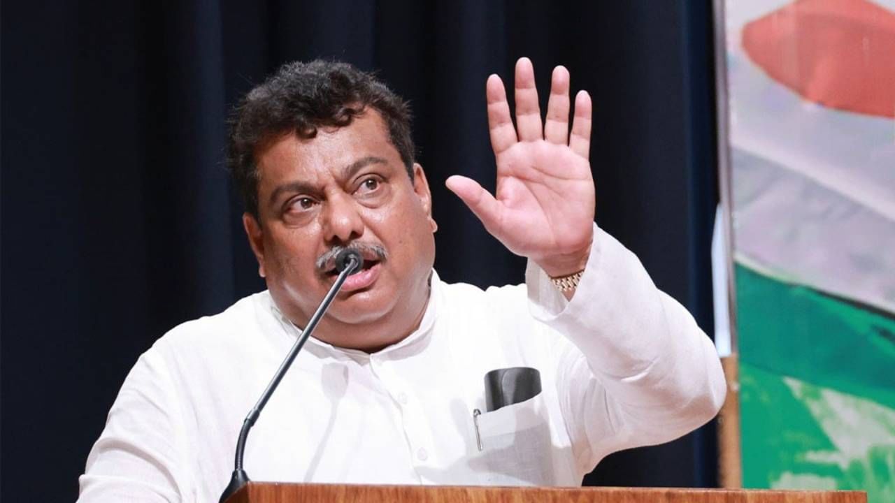 ಈ ಹಿಂದಿನ ಬಿಜೆಪಿ ಸರ್ಕಾರದ ತೀರ್ಮಾನದಂತೆ ಜಿಂದಾಲ್ಗೆ ಭೂಮಿ ನೀಡಲಾಗಿದೆ: ಎಂಬಿ ಪಾಟೀಲ್ ಸ್ಪಷ್ಟನೆ