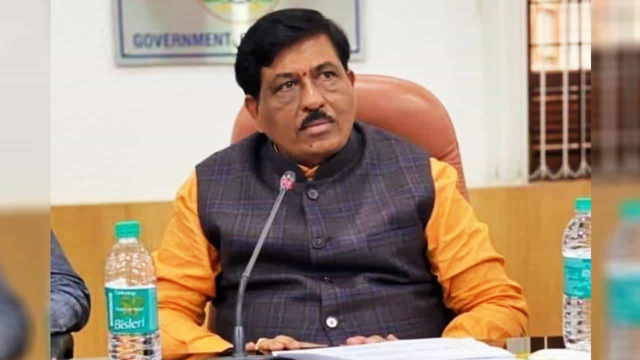 ಪ್ರಾಸಿಕ್ಯೂಷನ್ ಭೀತಿ: ತಮ್ಮ ಪ್ರಕರಣದ ಬಗ್ಗೆ ಸ್ಪಷ್ಟನೆ ನೀಡಿದ ಮುರುಗೇಶ್ ನಿರಾಣಿ ಪ್ರಾಸಿಕ್ಯೂಷನ್ ಭೀತಿ: ತಮ್ಮ ಪ್ರಕರಣದ ಬಗ್ಗೆ ಸ್ಪಷ್ಟನೆ ನೀಡಿದ ಮುರುಗೇಶ್ ನಿರಾಣಿ