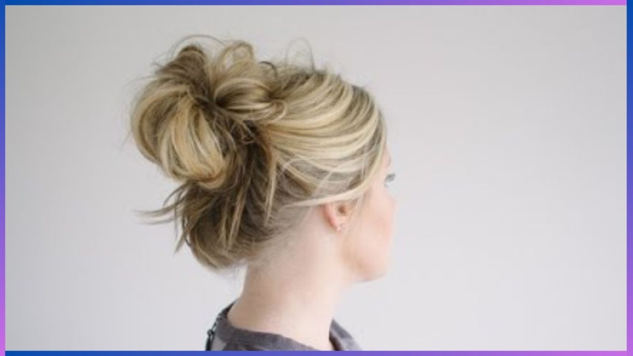 ಮೆಸ್ಸಿ ಬನ್ : ಓಲ್ಡ್ ಇಸ್ ಗೋಲ್ಡ್ ಎನ್ನುವ ಮಾತಿನಂತೆ ಎಲ್ಲಾ ಪ್ರಾಯದವರಿಗೂ ಹೇಳಿ ಮಾಡಿಸಿದ ಕೇಶ ವಿನ್ಯಾಸವಿದು. ನೆತ್ತಿಯ ಮೇಲೆ ಬಿಂದಾಸ್ ಆಗಿ ಕಾಣುವಂತೆ ಎತ್ತಿ ಕಟ್ಟಿ ತುರುಬನ್ನು ಹಾಕಿದರೆ ನೋಡಲು ಆಕರ್ಷಕವಾಗಿಯೇ ಕಾಣುತ್ತದೆ. ನೋಡಲು ಮೆಸ್ಸಿಯಾಗಿ ಕಾಣುವ ಈ ಕೇಶ ವಿನ್ಯಾಸ ಬೇಸಿಗೆಯಲ್ಲಿ ಎಲ್ಲರೂ ಇಷ್ಟ ಪಡುತ್ತಾರೆ.