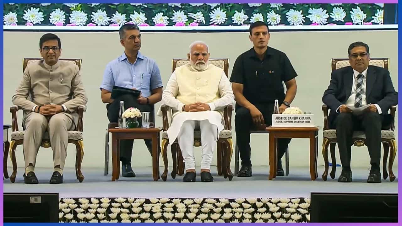 Narendra Modi: ಜಿಲ್ಲಾ ನ್ಯಾಯಾಂಗದ ರಾಷ್ಟ್ರೀಯ ಸಮ್ಮೇಳನ ಉದ್ಘಾಟಿಸಿದ ಪ್ರಧಾನಿ ಮೋದಿ Narendra Modi: ಜಿಲ್ಲಾ ನ್ಯಾಯಾಂಗದ ರಾಷ್ಟ್ರೀಯ ಸಮ್ಮೇಳನ ಉದ್ಘಾಟಿಸಿದ ಪ್ರಧಾನಿ ಮೋದಿ