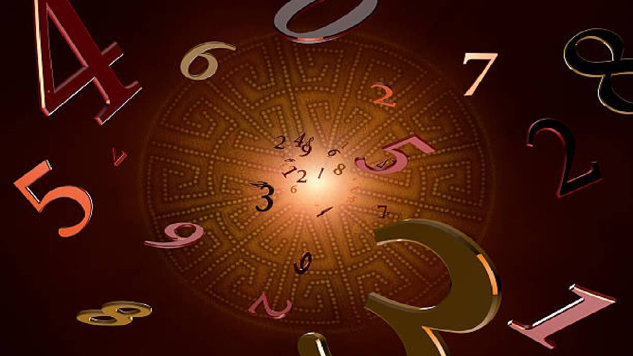 Daily Numerology 5 August 2024: ಈ ದಿನ ಮಾತಿನ ಮೇಲೆ ನಿಗಾವಹಿಸಿ; 7, 16, 25ನೇ ತಾರೀಕು ಹುಟ್ಟಿದವರ ಸೋಮವಾರದ ದಿನ ಭವಿಷ್ಯ Daily Numerology 5 August 2024: ಈ ದಿನ ಮಾತಿನ ಮೇಲೆ ನಿಗಾವಹಿಸಿ; 7, 16, 25ನೇ ತಾರೀಕು ಹುಟ್ಟಿದವರ ಸೋಮವಾರದ ದಿನ ಭವಿಷ್ಯ
