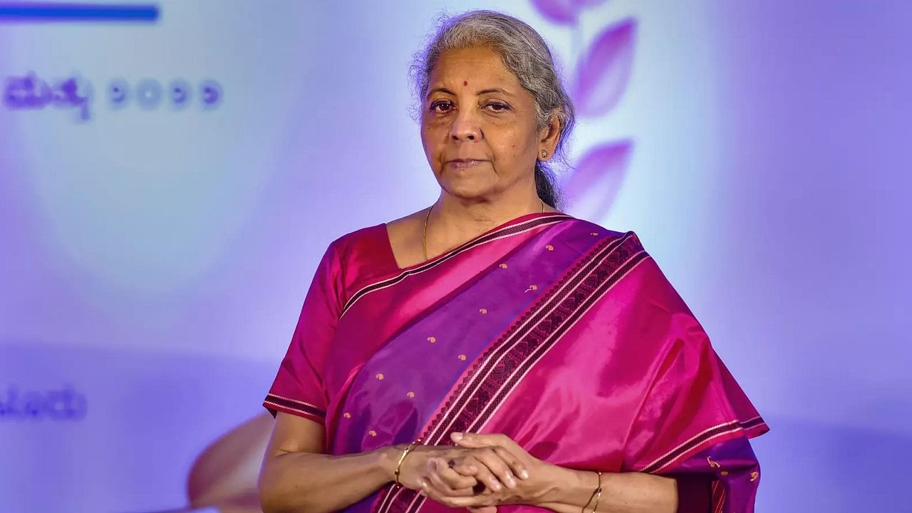 ತೆರಿಗೆ ಹೇರುವ ಆಸೆ ನಂಗೂ ಇಲ್ಲ, ಆದರೆ ಸರ್ಕಾರ ನಡೆಸಲು ಹಣ ಬೇಕಲ್ಲ: ನಿರ್ಮಲಾ ಸೀತಾರಾಮನ್ ತೆರಿಗೆ ಹೇರುವ ಆಸೆ ನಂಗೂ ಇಲ್ಲ, ಆದರೆ ಸರ್ಕಾರ ನಡೆಸಲು ಹಣ ಬೇಕಲ್ಲ: ನಿರ್ಮಲಾ ಸೀತಾರಾಮನ್