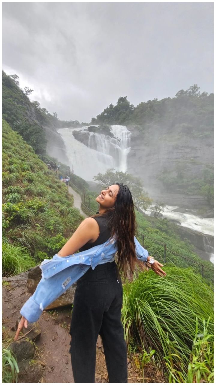 ‘ಅಣ್ಣಯ್ಯ’ ಧಾರಾವಾಹಿಯಲ್ಲಿ ವೈದ್ಯೆ ಆಗಿ ಕಾಣಿಸಿಕೊಳ್ಳಲಿದ್ದಾರೆ ನಿಶಾ. ಈ ಟೀಸರ್ ವೈರಲ್ ಆಗಿದೆ.