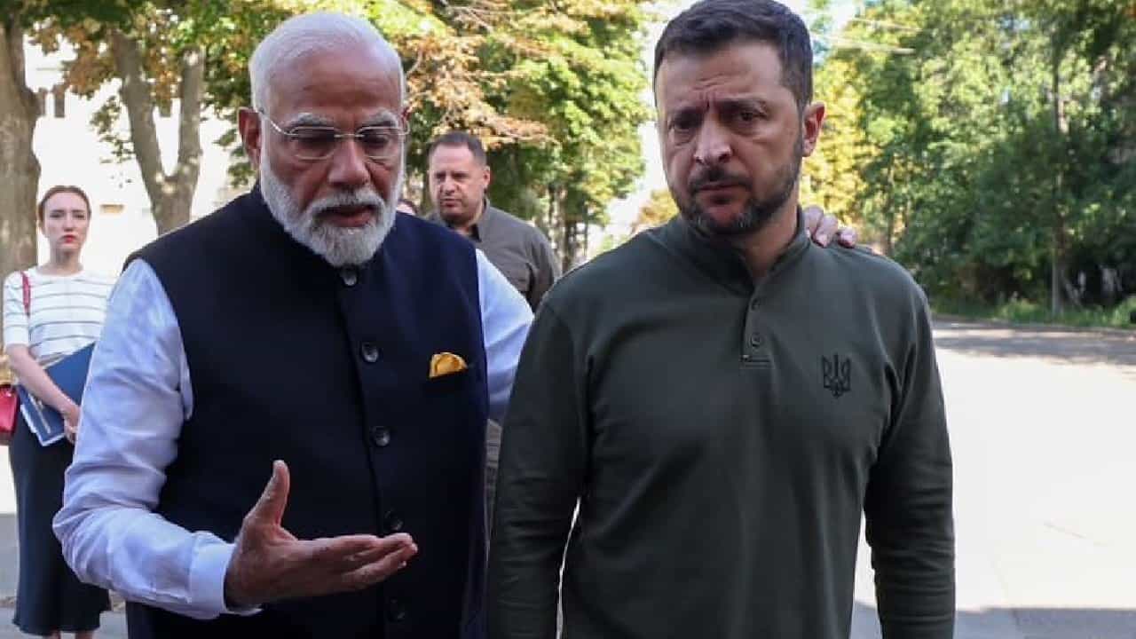 Modi in Ukraine: ರಷ್ಯಾ-ಉಕ್ರೇನ್ ಯುದ್ಧದಲ್ಲಿ ಭಾರತ ತಟಸ್ಥವಾಗಿರಲಿಲ್ಲ, ಸದಾ ಶಾಂತಿಯ ಪರ; ಮೋದಿ Modi in Ukraine: ರಷ್ಯಾ-ಉಕ್ರೇನ್ ಯುದ್ಧದಲ್ಲಿ ಭಾರತ ತಟಸ್ಥವಾಗಿರಲಿಲ್ಲ, ಸದಾ ಶಾಂತಿಯ ಪರ; ಮೋದಿ