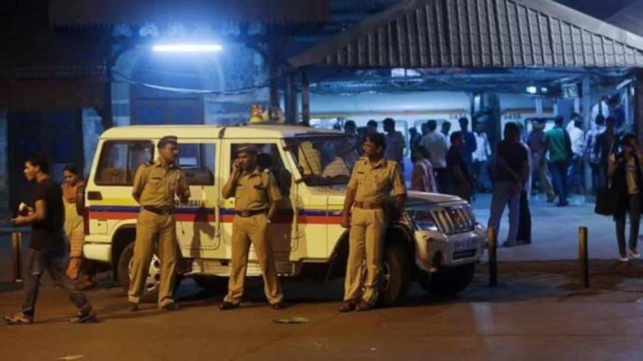 ಮಹಾರಾಷ್ಟ್ರ: ಮದುವೆಗೆ ಒಪ್ಪದಿದ್ದಕ್ಕೆ ಪ್ರಿಯಕರನ ಮರ್ಮಾಂಗಕ್ಕೆ ಚಾಕುವಿನಿಂದ ಇರಿದ ಯುವತಿ
