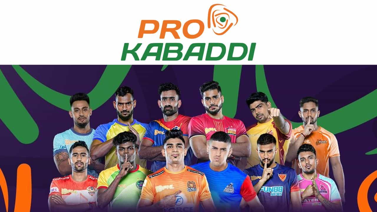 ದೇಶೀಯ ಅಂಗಳದ ಮದಗಜಗಳ ಕಾಳಗ ಎಂದೇ ಬಿಂಬಿತವಾಗಿರುವ ಪ್ರೋ ಕಬಡ್ಡಿ ಲೀಗ್ (PKL 2024) ಸೀಸನ್-11 ರ ಹರಾಜು ಪ್ರಕ್ರಿಯೆ ಮುಕ್ತಾಯವಾಗಿದೆ. ಈ ಬಾರಿಯ ಹರಾಜಿನಲ್ಲಿ ದುಬಾರಿ ಮೊತ್ತಕ್ಕೆ ಮಾರಾಟವಾದ ಆಟಗಾರನೆಂದರೆ ಸಚಿನ್ ತನ್ವಾರ್. ರಾಜಸ್ಥಾನ್ ಮೂಲದ ಪ್ರತಿಭಾವಂತ ರೈಡರ್ ಸಚಿನ್ ಅವರನ್ನು ತಮಿಳ್ ತಲೈವಾಸ್ ತಂಡವು 2.15 ಕೋಟಿ ರೂ. ನೀಡಿ ಖರೀದಿಸಿದೆ.