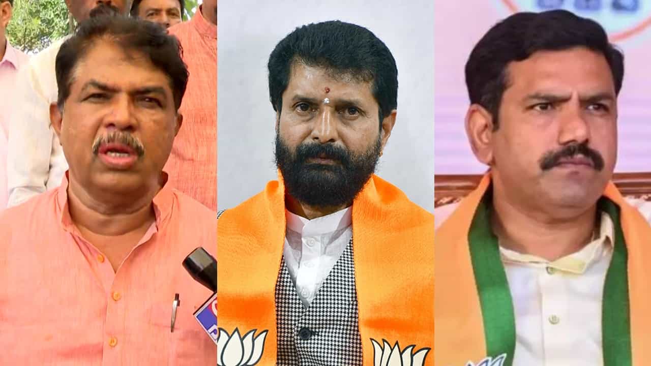 ಬಿಜೆಪಿ ಭಿನ್ನಮತಕ್ಕೆ ದಿನಕ್ಕೊಂದು ಆಯಾಮ: ಬಳ್ಳಾರಿ ಪಾದಯಾತ್ರೆಗೆ ಶಾಸಕಾಂಗ ಪಕ್ಷದ ನಾಯಕರಿಂದಲೇ ಬೆಂಬಲ ಬಿಜೆಪಿ ಭಿನ್ನಮತಕ್ಕೆ ದಿನಕ್ಕೊಂದು ಆಯಾಮ: ಬಳ್ಳಾರಿ ಪಾದಯಾತ್ರೆಗೆ ಶಾಸಕಾಂಗ ಪಕ್ಷದ ನಾಯಕರಿಂದಲೇ ಬೆಂಬಲ