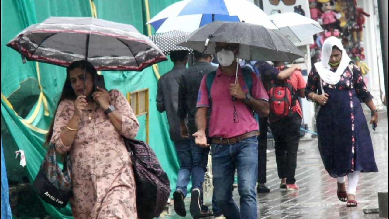 Karnataka Rains: ಕರ್ನಾಟಕದ 14 ಜಿಲ್ಲೆಗಳಲ್ಲಿ ಒಂದು ವಾರ ಧಾರಾಕಾರ ಮಳೆ Karnataka Rains: ಕರ್ನಾಟಕದ 14 ಜಿಲ್ಲೆಗಳಲ್ಲಿ ಒಂದು ವಾರ ಧಾರಾಕಾರ ಮಳೆ