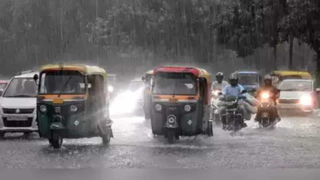 ಬೆಂಗಳೂರಿಗೆ ಐದು ದಿನ ಮಳೆ ಅಲರ್ಟ್, ಆಗಸ್ಟ್ ತಿಂಗಳಲ್ಲಿ ರಾಜಧಾನಿಗೆ ಕಾದಿದ್ಯಾ ವರುಣನ ಗಂಡಾಂತರ?