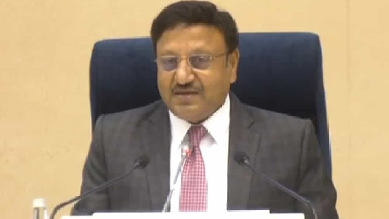 Assembly Elections: ಚುನಾವಣಾ ಆಯೋಗ ಮಹಾರಾಷ್ಟ್ರ ಚುನಾವಣೆಯ ದಿನಾಂಕವನ್ನು ಏಕೆ ಘೋಷಿಸಲಿಲ್ಲ? Assembly Elections: ಚುನಾವಣಾ ಆಯೋಗ ಮಹಾರಾಷ್ಟ್ರ ಚುನಾವಣೆಯ ದಿನಾಂಕವನ್ನು ಏಕೆ ಘೋಷಿಸಲಿಲ್ಲ?