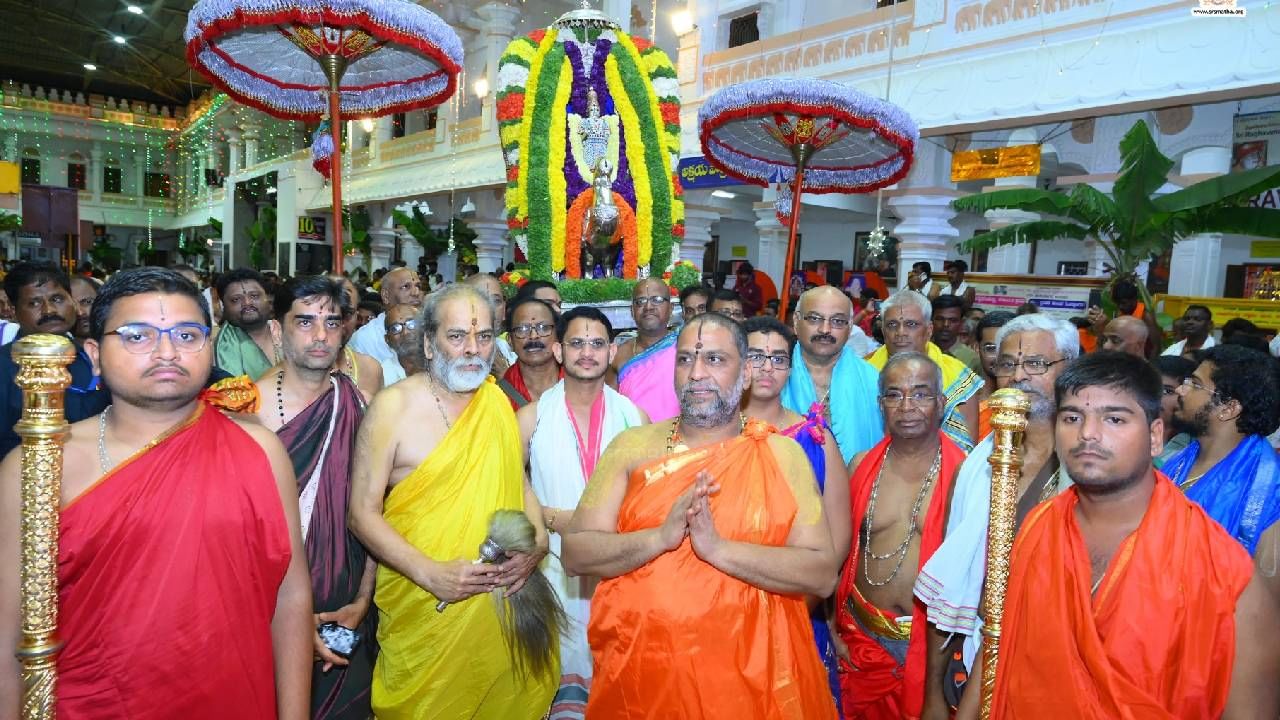  Mantralaya Guru Raghavendra Swamiji Rayara Aradhane 2024 photos