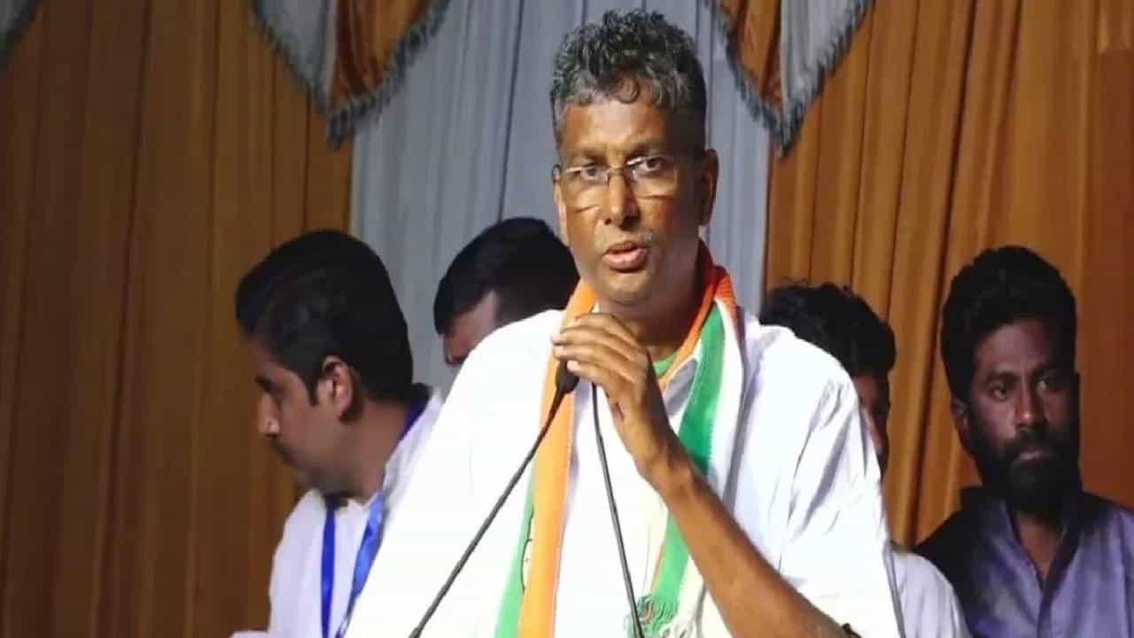 ಹಿಂದೂ ಧರ್ಮದ ಬಗ್ಗೆ ಅವಹೇಳನಕಾರಿ ಹೇಳಿಕೆ: ಸತೀಶ್ ಜಾರಕಿಹೊಳಿಗೆ ಸಮನ್ಸ್ ಹಿಂದೂ ಧರ್ಮದ ಬಗ್ಗೆ ಅವಹೇಳನಕಾರಿ ಹೇಳಿಕೆ: ಸತೀಶ್ ಜಾರಕಿಹೊಳಿಗೆ ಸಮನ್ಸ್