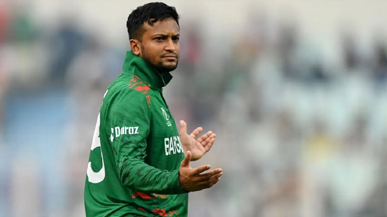 Shakib Al Hasan: ಬಾಂಗ್ಲಾ ಕ್ರಿಕೆಟಿಗ ಶಕೀಬ್ ಅಲ್ ಹಸನ್ ವಿರುದ್ಧ ಕೊಲೆ ಪ್ರಕರಣ ದಾಖಲು Shakib Al Hasan: ಬಾಂಗ್ಲಾ ಕ್ರಿಕೆಟಿಗ ಶಕೀಬ್ ಅಲ್ ಹಸನ್ ವಿರುದ್ಧ ಕೊಲೆ ಪ್ರಕರಣ ದಾಖಲು