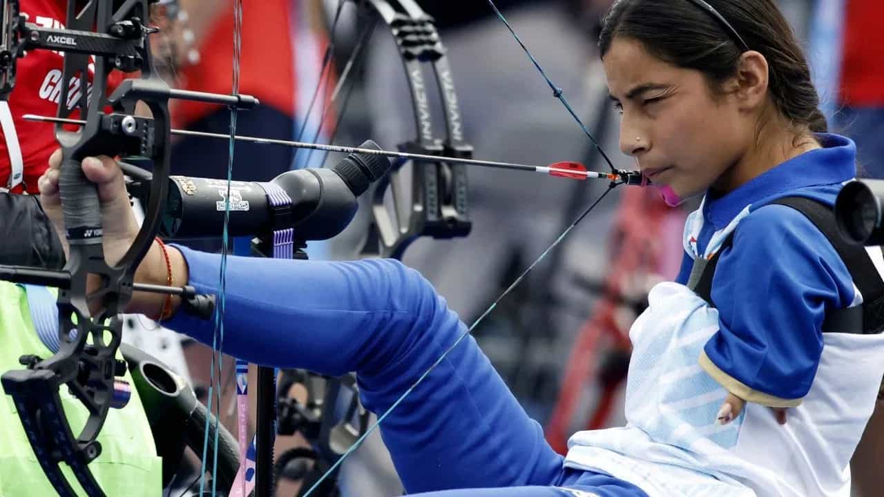 Paris Paralympics 2024: ಆರ್ಚರಿಯಲ್ಲಿ ಇತಿಹಾಸ ಸೃಷ್ಟಿಸಿದ ಎರಡೂ ಕೈಗಳಿಲ್ಲದ 17 ವರ್ಷದ ಶೀತಲ್ ದೇವಿ..! Paris Paralympics 2024: ಆರ್ಚರಿಯಲ್ಲಿ ಇತಿಹಾಸ ಸೃಷ್ಟಿಸಿದ ಎರಡೂ ಕೈಗಳಿಲ್ಲದ 17 ವರ್ಷದ ಶೀತಲ್ ದೇವಿ..!