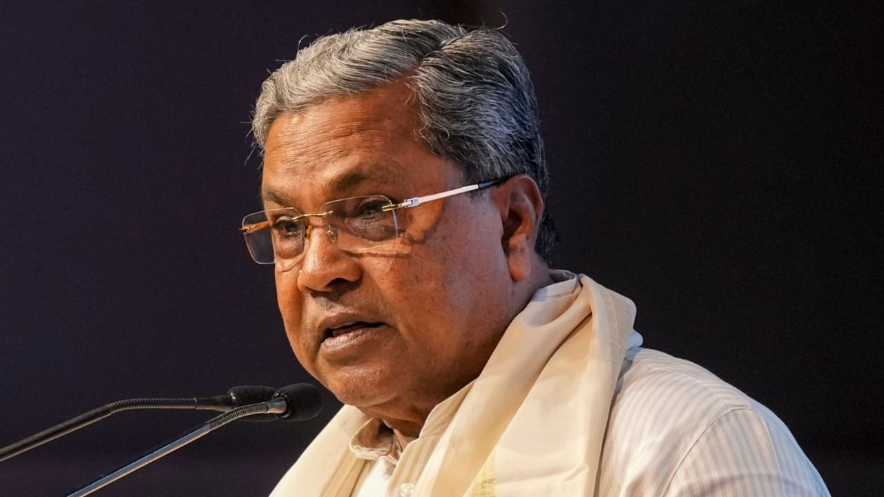 ಮುಡಾ ಹಗರಣ ಬೆಳಕಿಗೆ ಬಂದ ಮೇಲೆ ಸಿಎಂ ಪತ್ನಿ ಬರೆದ ಪತ್ರ ತಿರುಚಿದ್ರಾ ಅಧಿಕಾರಿಗಳು? ಅನುಮಾನಕ್ಕೆ ಇದೆ ಕಾರಣ ಮುಡಾ ಹಗರಣ ಬೆಳಕಿಗೆ ಬಂದ ಮೇಲೆ ಸಿಎಂ ಪತ್ನಿ ಬರೆದ ಪತ್ರ ತಿರುಚಿದ್ರಾ ಅಧಿಕಾರಿಗಳು? ಅನುಮಾನಕ್ಕೆ ಇದೆ ಕಾರಣ