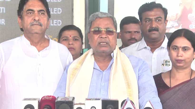 ರಿಟ್ ಅರ್ಜಿಯಲ್ಲಿ ಕೋರ್ಟ್ ಕಣ್ತಪ್ಪಿಸಿದ್ದಾರೆ ಸಿದ್ದರಾಮಯ್ಯ: ದೂರದಾರ ಸ್ನೇಹಮಹಿ ಕೃಷ್ಣ ಗಂಭೀರ ಆರೋಪ