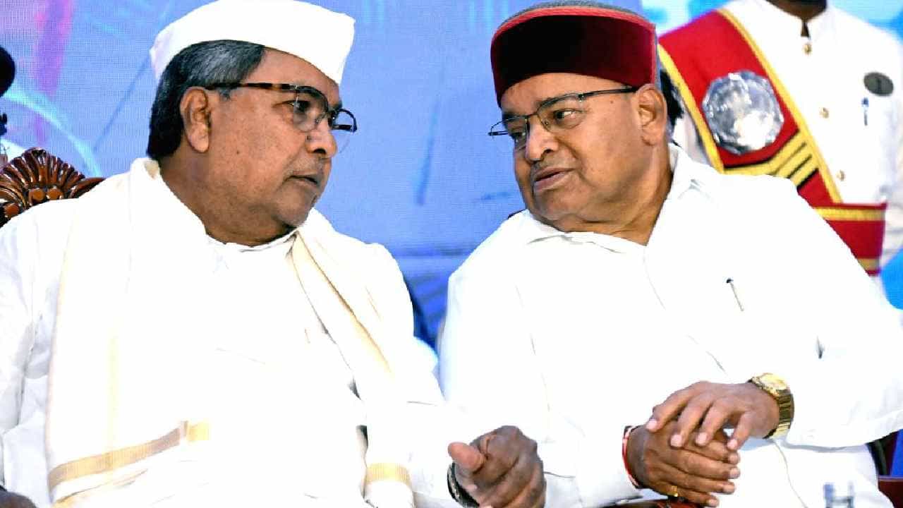 ಮುಡಾ ಹಗರಣ: ಪತ್ನಿ ಪತ್ರ ಬರೆದಿದ್ದು ಗೊತ್ತಿದ್ದೂ ಗೊತ್ತಿಲ್ಲವೆಂದು ರಾಜ್ಯಪಾಲರಿಗೆ ಉತ್ತರಿಸಿದ ಸಿದ್ದರಾಮಯ್ಯ ಮುಡಾ ಹಗರಣ: ಪತ್ನಿ ಪತ್ರ ಬರೆದಿದ್ದು ಗೊತ್ತಿದ್ದೂ ಗೊತ್ತಿಲ್ಲವೆಂದು ರಾಜ್ಯಪಾಲರಿಗೆ ಉತ್ತರಿಸಿದ ಸಿದ್ದರಾಮಯ್ಯ