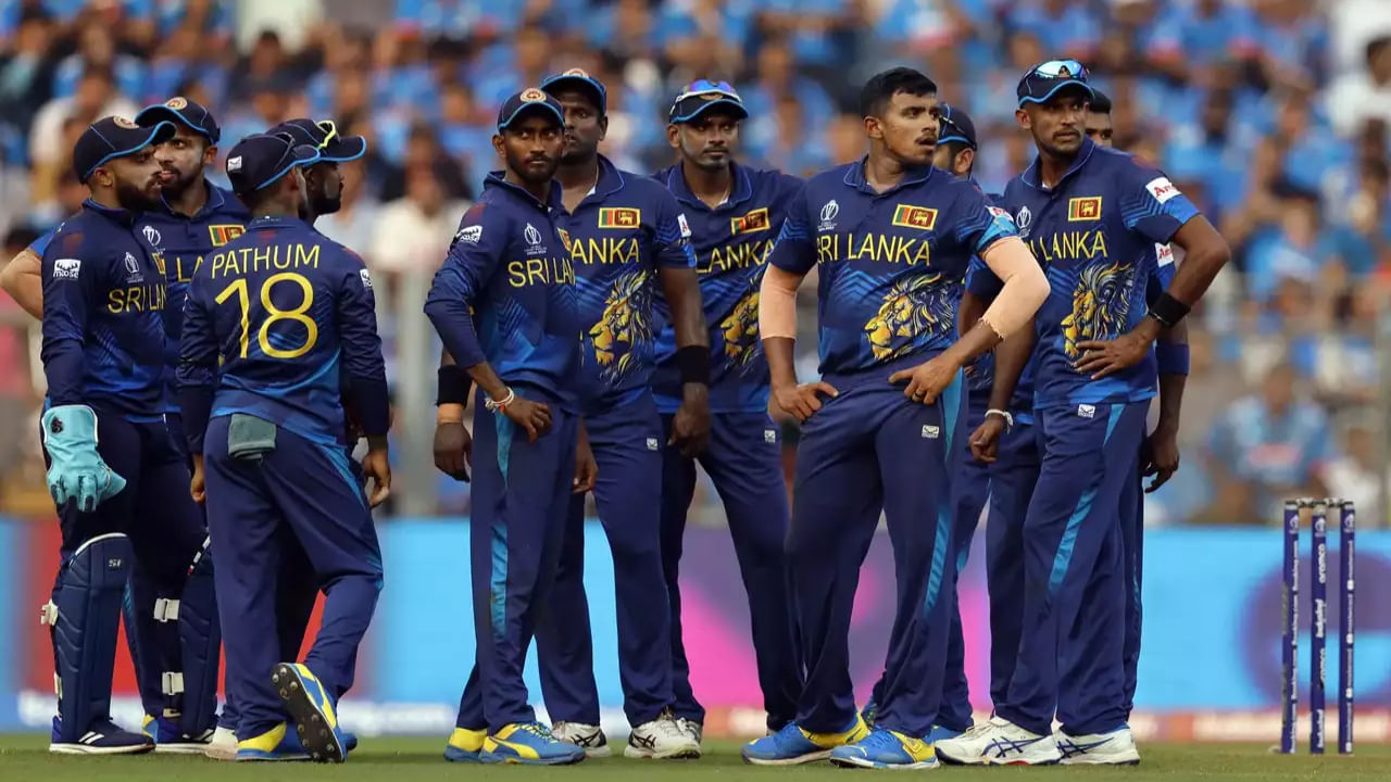 IND vs SL: ಲಂಕಾ ತಂಡಕ್ಕೆ ಆಘಾತ; ಏಕದಿನ ಸರಣಿಯಿಂದ ಹೊರಬಿದ್ದ ಇಬ್ಬರು ಸ್ಟಾರ್ ವೇಗಿಗಳು IND vs SL: ಲಂಕಾ ತಂಡಕ್ಕೆ ಆಘಾತ; ಏಕದಿನ ಸರಣಿಯಿಂದ ಹೊರಬಿದ್ದ ಇಬ್ಬರು ಸ್ಟಾರ್ ವೇಗಿಗಳು