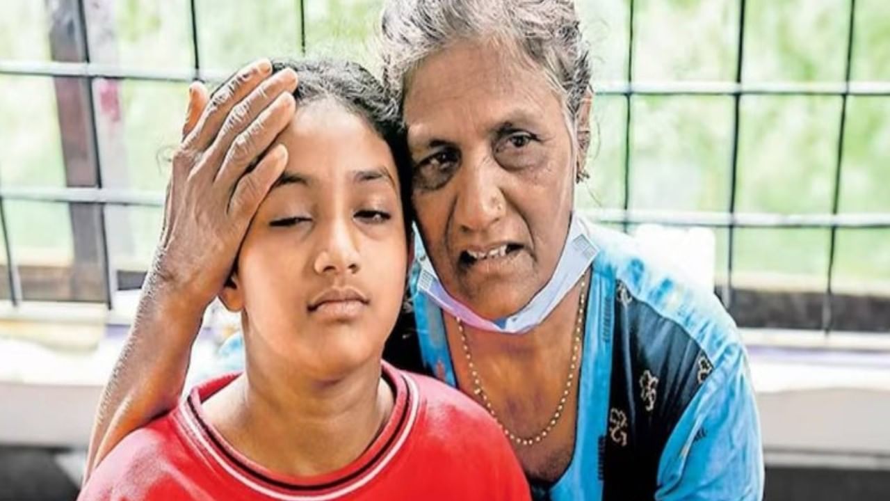ವಯನಾಡ್ ಸಂತ್ರಸ್ತರ ಕಹಾನಿ: ನಮಗೇನೂ ಮಾಡಬೇಡಪ್ಪ ಎಂದೆ; ಆ ರಾತ್ರಿಯಿಡೀ ಬೆಟ್ಟದಲ್ಲಿ ನಮಗೆ ಕಾವಲಾಗಿ ನಿಂತಿತ್ತು ಕಾಡಾನೆ ವಯನಾಡ್ ಸಂತ್ರಸ್ತರ ಕಹಾನಿ: ನಮಗೇನೂ ಮಾಡಬೇಡಪ್ಪ ಎಂದೆ; ಆ ರಾತ್ರಿಯಿಡೀ ಬೆಟ್ಟದಲ್ಲಿ ನಮಗೆ ಕಾವಲಾಗಿ ನಿಂತಿತ್ತು ಕಾಡಾನೆ