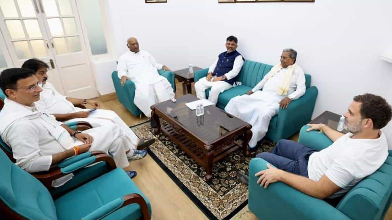 ಮುಡಾ ಹಗರಣ: ಸಿದ್ದರಾಮಯ್ಯ ಬೆನ್ನಿಗೆ ನಿಂತ ಹೈಕಮಾಂಡ್, ಯಾರು ಏನು ಹೇಳಿದ್ರು? ಇಲ್ಲಿದೆ ವಿವರ
