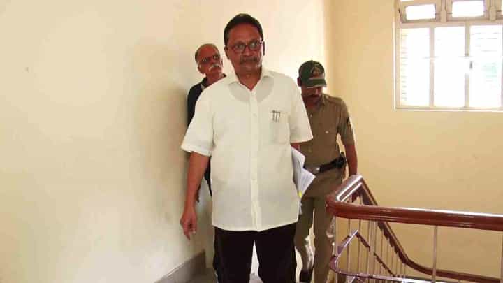 ಸಿಎಂ ಸಿದ್ದರಾಮಯ್ಯ ವಿರುದ್ಧ ರಾಜ್ಯಪಾಲರಿಗೆ ದೂರು ನೀಡಿದ ಟಿ.ಜೆ.ಅಬ್ರಾಹಂ ಮುಡಾಗೆ ಭೇಟಿ ಸಿಎಂ ಸಿದ್ದರಾಮಯ್ಯ ವಿರುದ್ಧ ರಾಜ್ಯಪಾಲರಿಗೆ ದೂರು ನೀಡಿದ ಟಿ.ಜೆ.ಅಬ್ರಾಹಂ ಮುಡಾಗೆ ಭೇಟಿ