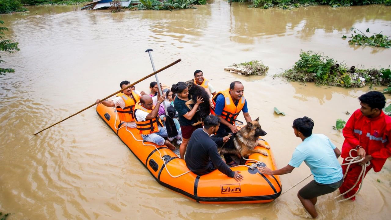 Tripura floods: ತ್ರಿಪುರಾದಲ್ಲಿ ಪ್ರವಾಹ; ಸಾವಿನ ಸಂಖ್ಯೆ 22ಕ್ಕೆ ಏರಿಕೆ, 65,000ಕ್ಕೂ ಹೆಚ್ಚು ಜನರ ಸ್ಥಳಾಂತರ