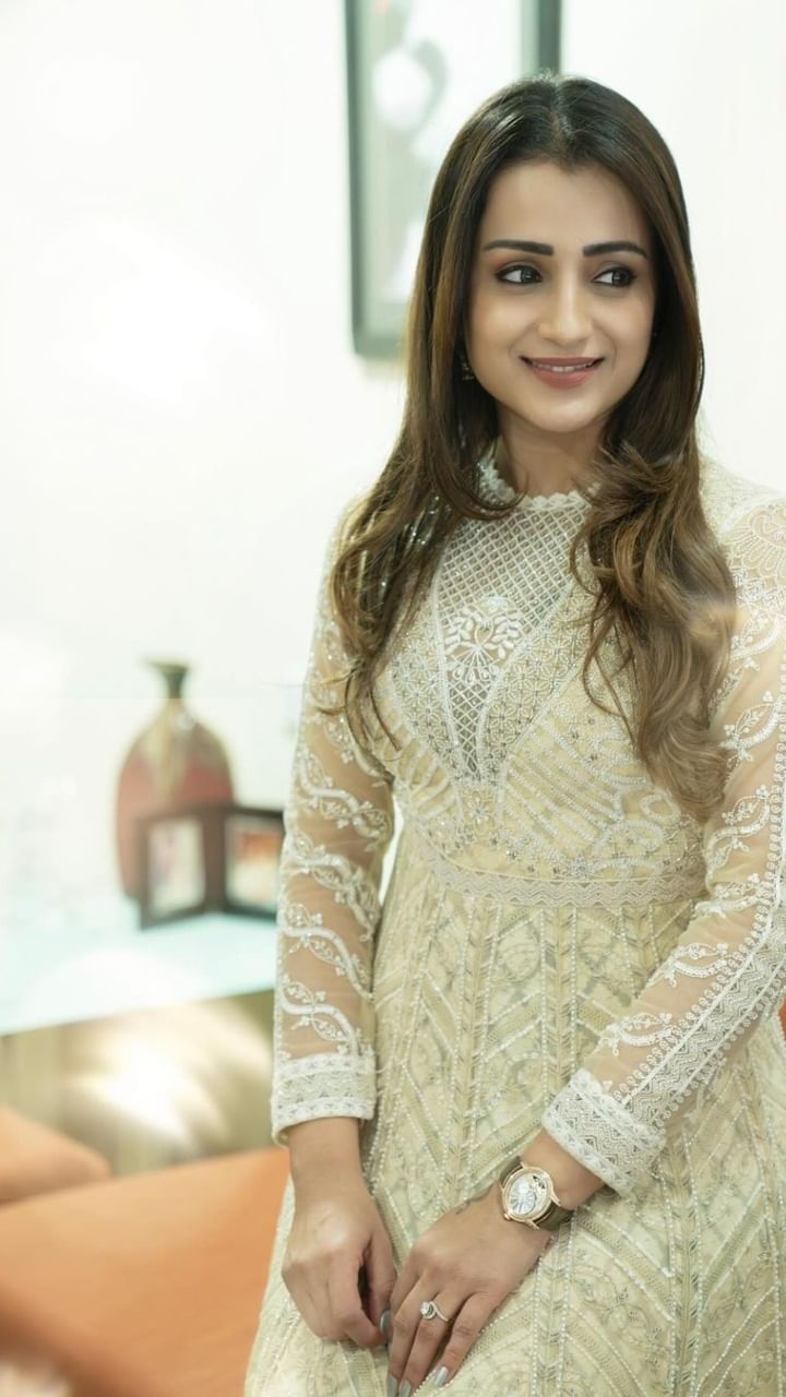 Trisha Krishnan2