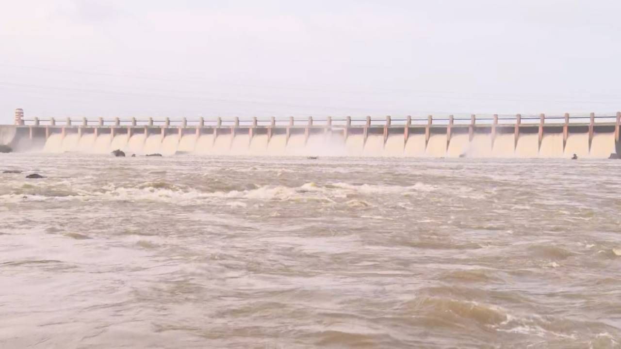 Koppal Tungabhadra Dam Gate chain Cut: Need 1 week for repair work