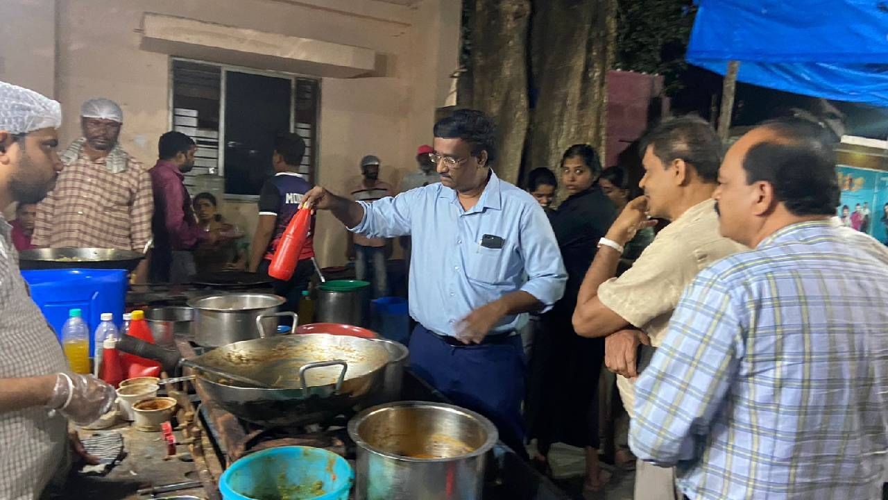 Karnataka Food Department officers raid on Vijayanagar Food Street shops