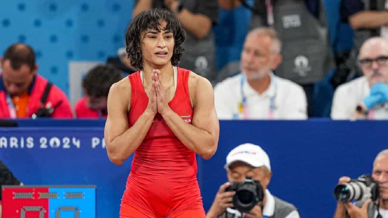ವಿನೇಶ್ ಫೋಗಟ್ ಅರ್ಜಿ ವಜಾ: ಬೆಳ್ಳಿ ಪದಕದ ಕನಸು ಭಗ್ನ ವಿನೇಶ್ ಫೋಗಟ್ ಅರ್ಜಿ ವಜಾ: ಬೆಳ್ಳಿ ಪದಕದ ಕನಸು ಭಗ್ನ