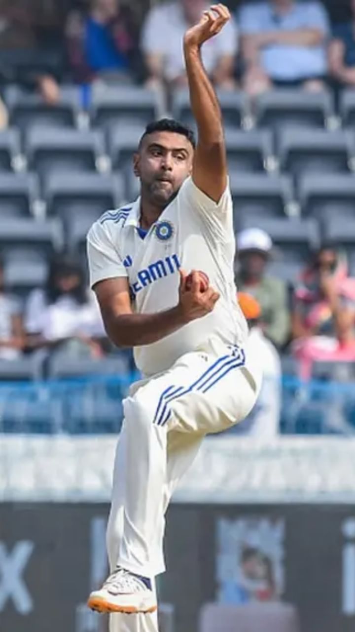 ಈ ಪಂದ್ಯದಲ್ಲಿ ಟಾಸ್ ಗೆದ್ದು ಮೊದಲು ಬೌಲಿಂಗ್ ಮಾಡುತ್ತಿರುವ ಟೀಂ ಇಂಡಿಯಾ ಪರ ಅನುಭವಿ ಸ್ಪಿನ್ನರ್ ಆರ್ ಅಶ್ವಿನ್ ಇತಿಹಾಸ ಸೃಷ್ಟಿಸಿದ್ದಾರೆ.