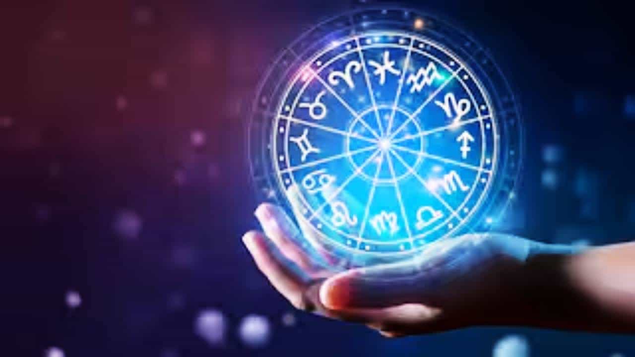 Horoscope: ಈ ರಾಶಿಯವರು ಆಪ್ತರಿಂದ ಸಹಾಯವನ್ನು ಬಯಸುವಿರಿ Horoscope: ಈ ರಾಶಿಯವರು ಆಪ್ತರಿಂದ ಸಹಾಯವನ್ನು ಬಯಸುವಿರಿ