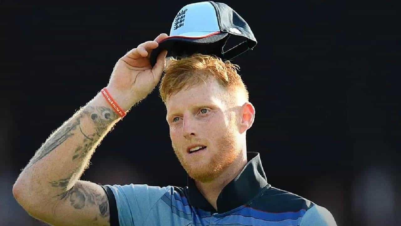 ಇಂಗ್ಲೆಂಡ್ ತಂಡದ ಸ್ಟಾರ್ ಆಲ್ರೌಂಡರ್ ಬೆನ್ ಸ್ಟೋಕ್ಸ್ (Ben Stokes) ಮತ್ತೆ ಏಕದಿನ ಕ್ರಿಕೆಟ್ ಮರಳುವ ಸೂಚನೆ ನೀಡಿದ್ದಾರೆ. ಅದು ಸಹ ಇಂಗ್ಲೆಂಡ್ ತಂಡದ ಕೋಚ್ ಬ್ರೆಂಡನ್ ಮೆಕಲಂ ಸಾರಥ್ಯದಲ್ಲಿ ಎಂಬುದು ವಿಶೇಷ. 2025ರ ಚಾಂಪಿಯನ್ಸ್ ಟ್ರೋಫಿಗೂ ಮುನ್ನ ಮೆಕಲಂ ಇಂಗ್ಲೆಂಡ್ ಏಕದಿನ ತಂಡದ ಹೆಡ್ ಕೋಚ್ ಹುದ್ದೆಯನ್ನು ಅಲಂಕರಿಸಲಿದ್ದಾರೆ.