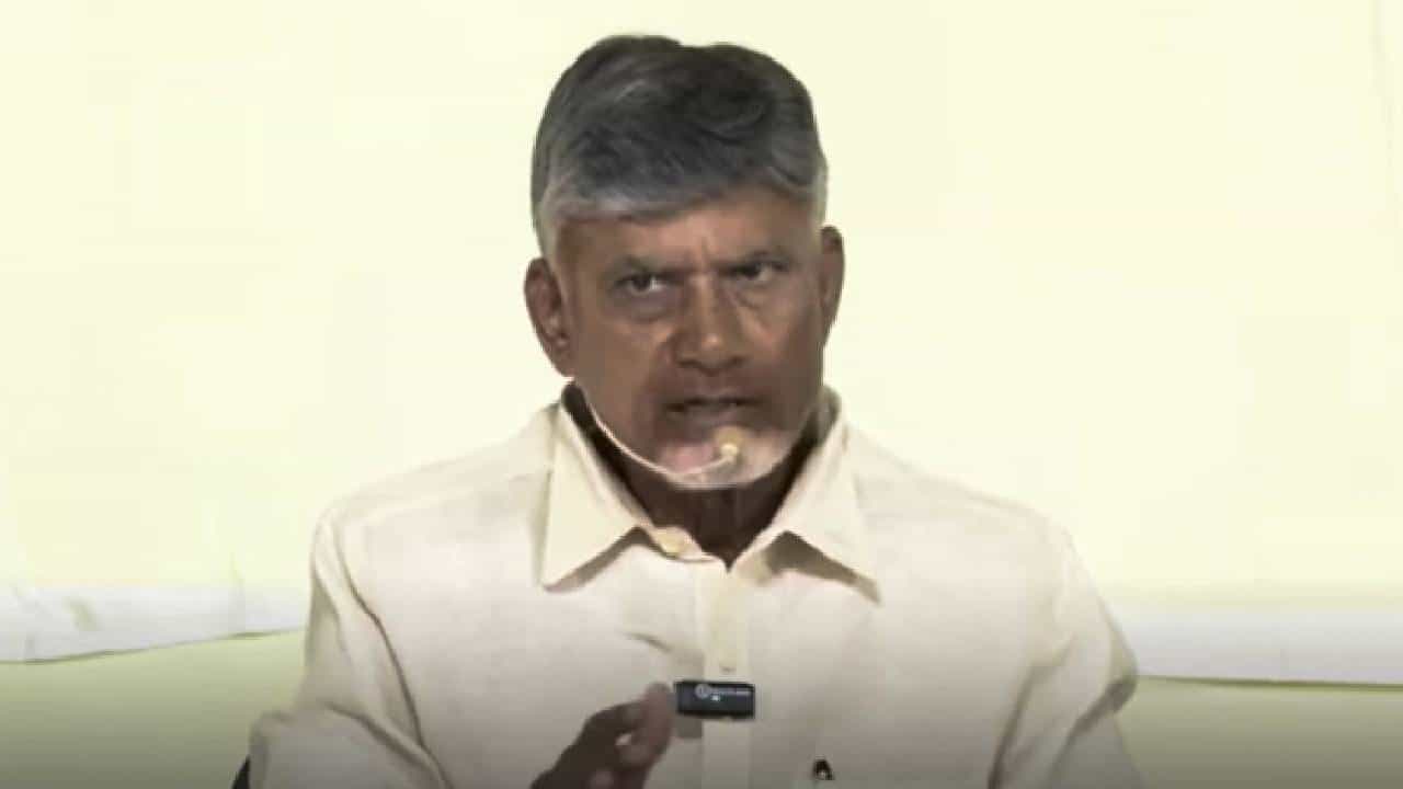 ತಿರುಪತಿ ಲಡ್ಡುವಿನಲ್ಲಿ ಪ್ರಾಣಿಗಳ ಕೊಬ್ಬು ಬಳಕೆ, ಆಂಧ್ರ ಸರ್ಕಾರದಿಂದ ಎಸ್ಐಟಿ ರಚನೆ ತಿರುಪತಿ ಲಡ್ಡುವಿನಲ್ಲಿ ಪ್ರಾಣಿಗಳ ಕೊಬ್ಬು ಬಳಕೆ, ಆಂಧ್ರ ಸರ್ಕಾರದಿಂದ ಎಸ್ಐಟಿ ರಚನೆ