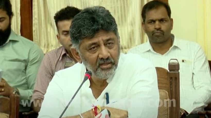 ಸಿಎಂ ವಿರುದ್ಧ ತನಿಖೆಗೆ ಆದೇಶಿಸಿದ ಕೋರ್ಟ್: ಸಿದ್ದರಾಮಯ್ಯ ಬೆನ್ನಿಗೆ ನಿಂತ ಡಿಕೆ ಶಿವಕುಮಾರ್