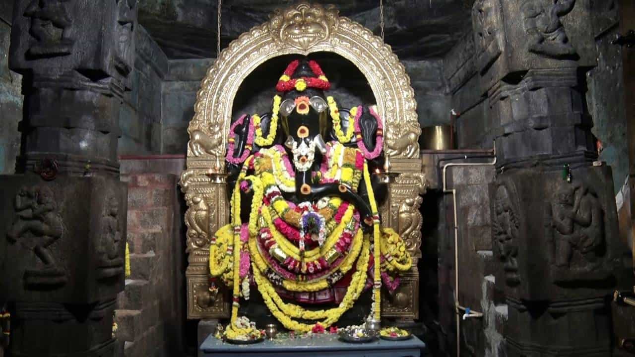 ಕೋಲಾರದಲ್ಲಿದೆ ರಾಮ, ಕೃಷ್ಣಾರ್ಜುನಿಂದ ಪೂಜಿಸಲ್ಪಟ್ಟ 18 ಅಡಿ ಸಾಲಿಗ್ರಾಮ ಏಕಶಿಲೆ ಗಣಪನ ಮೂರ್ತಿ ಕೋಲಾರದಲ್ಲಿದೆ ರಾಮ, ಕೃಷ್ಣಾರ್ಜುನಿಂದ ಪೂಜಿಸಲ್ಪಟ್ಟ 18 ಅಡಿ ಸಾಲಿಗ್ರಾಮ ಏಕಶಿಲೆ ಗಣಪನ ಮೂರ್ತಿ