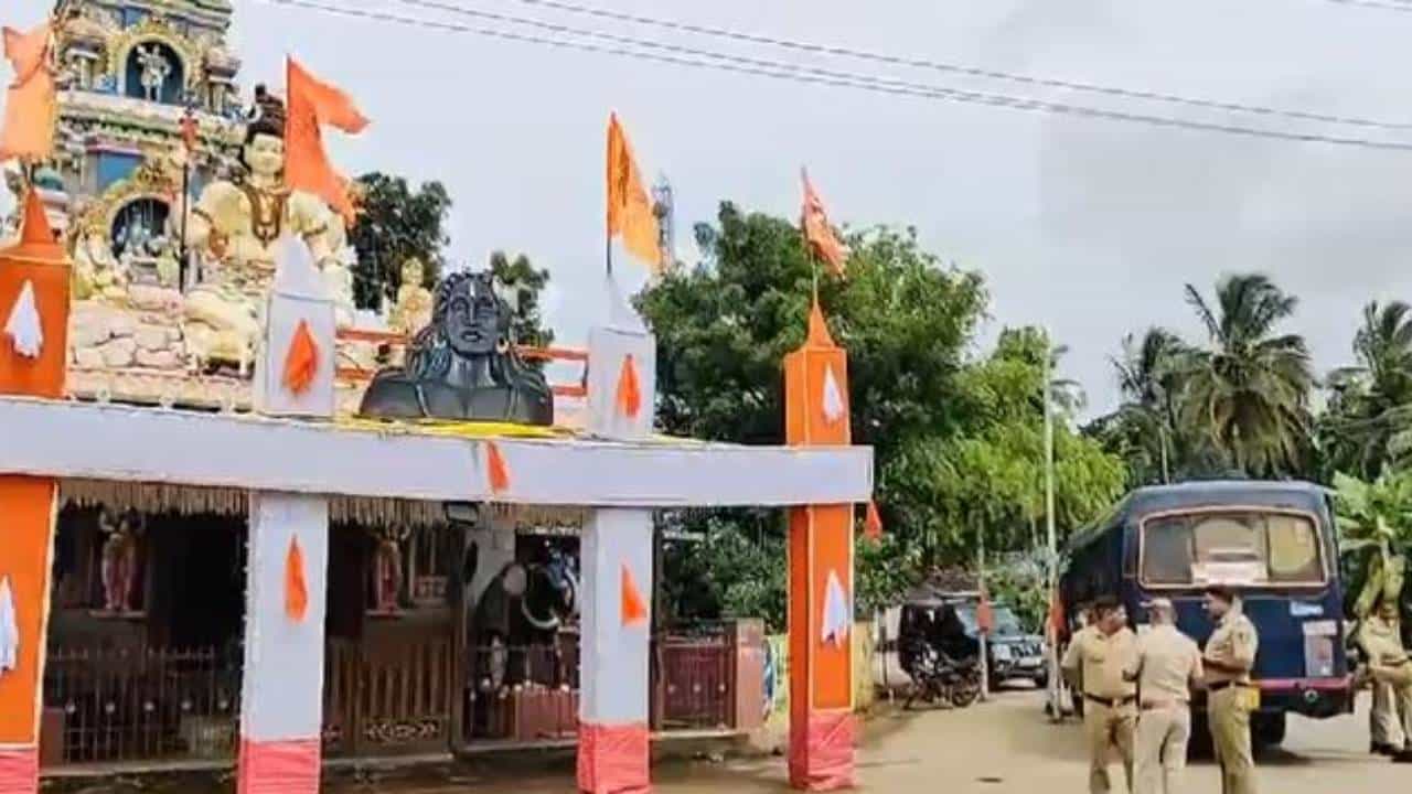ಶಿವಮೊಗ್ಗದಲ್ಲಿ ಗಣೇಶ ವಿಸರ್ಜನೆ ವೇಳೆ ಎರಡು ಗುಂಪುಗಳ ಮಧ್ಯೆ ಗಲಾಟೆ: 30ಕ್ಕೂ ಹೆಚ್ಚು ಜನರು ವಶಕ್ಕೆ