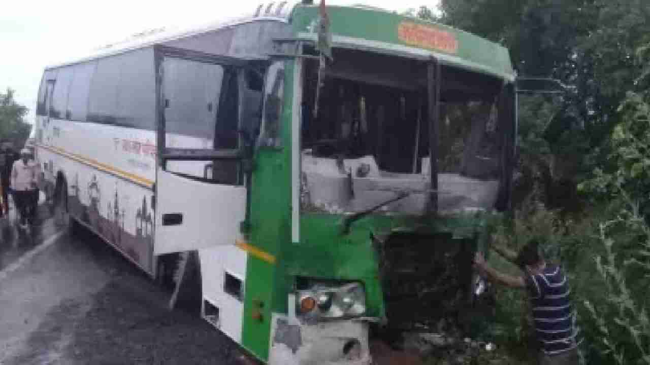 Hathras Accident: ಉತ್ತರ ಪ್ರದೇಶದ ಹತ್ರಾಸ್‌ನಲ್ಲಿ ಮಿನಿ ಟ್ರಕ್‌ಗೆ ಬಸ್ ಡಿಕ್ಕಿ; 12 ಜನ ಸಾವು, 16 ಮಂದಿಗೆ ಗಾಯ