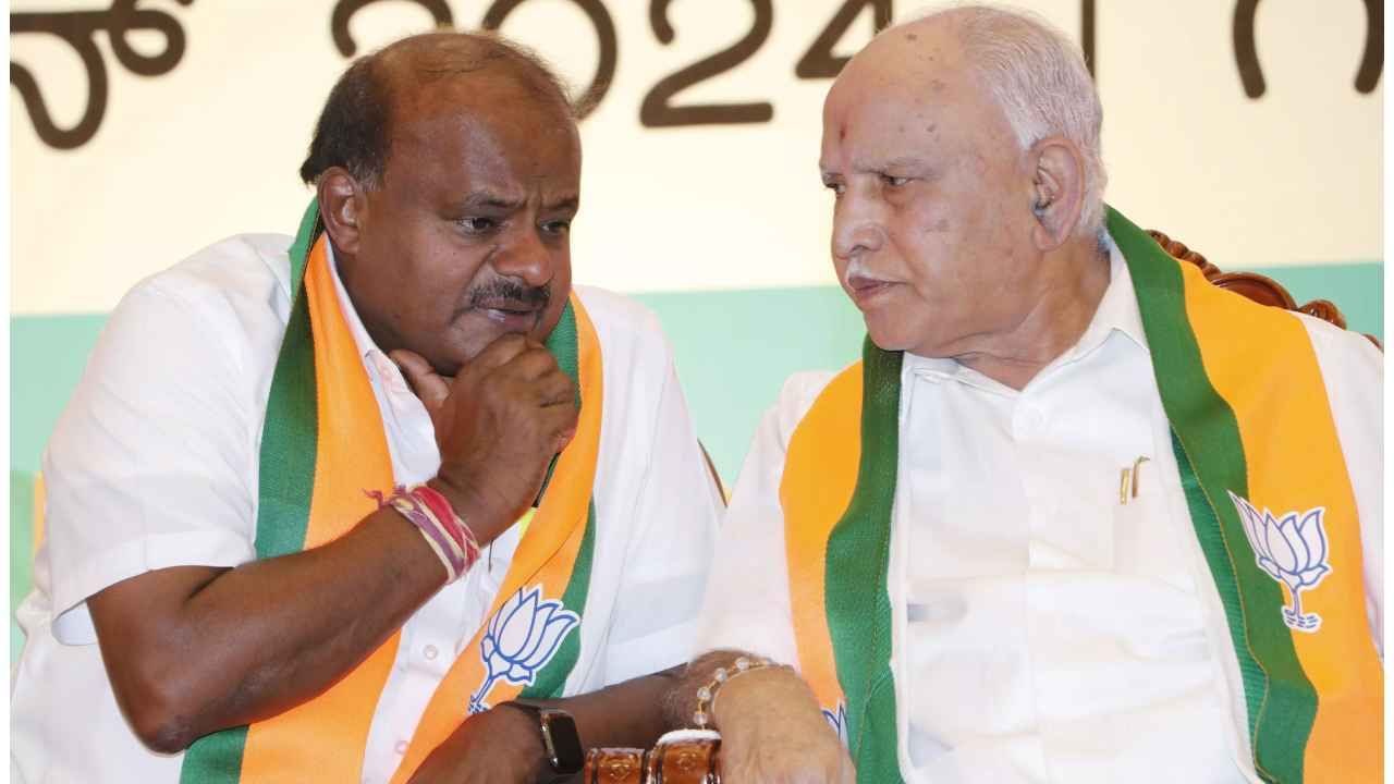 ಬಿಎಸ್ವೈ, ಎಚ್ಡಿಕೆ ವಿರುದ್ಧ ಅಕ್ರಮ ಡಿನೋಟಿಫಿಕೇಷನ್: ದಾಖಲೆ ಬಿಡುಗಡೆಗೊಳಿಸಿದ ಸಚಿವರು ಬಿಎಸ್ವೈ, ಎಚ್ಡಿಕೆ ವಿರುದ್ಧ ಅಕ್ರಮ ಡಿನೋಟಿಫಿಕೇಷನ್: ದಾಖಲೆ ಬಿಡುಗಡೆಗೊಳಿಸಿದ ಸಚಿವರು