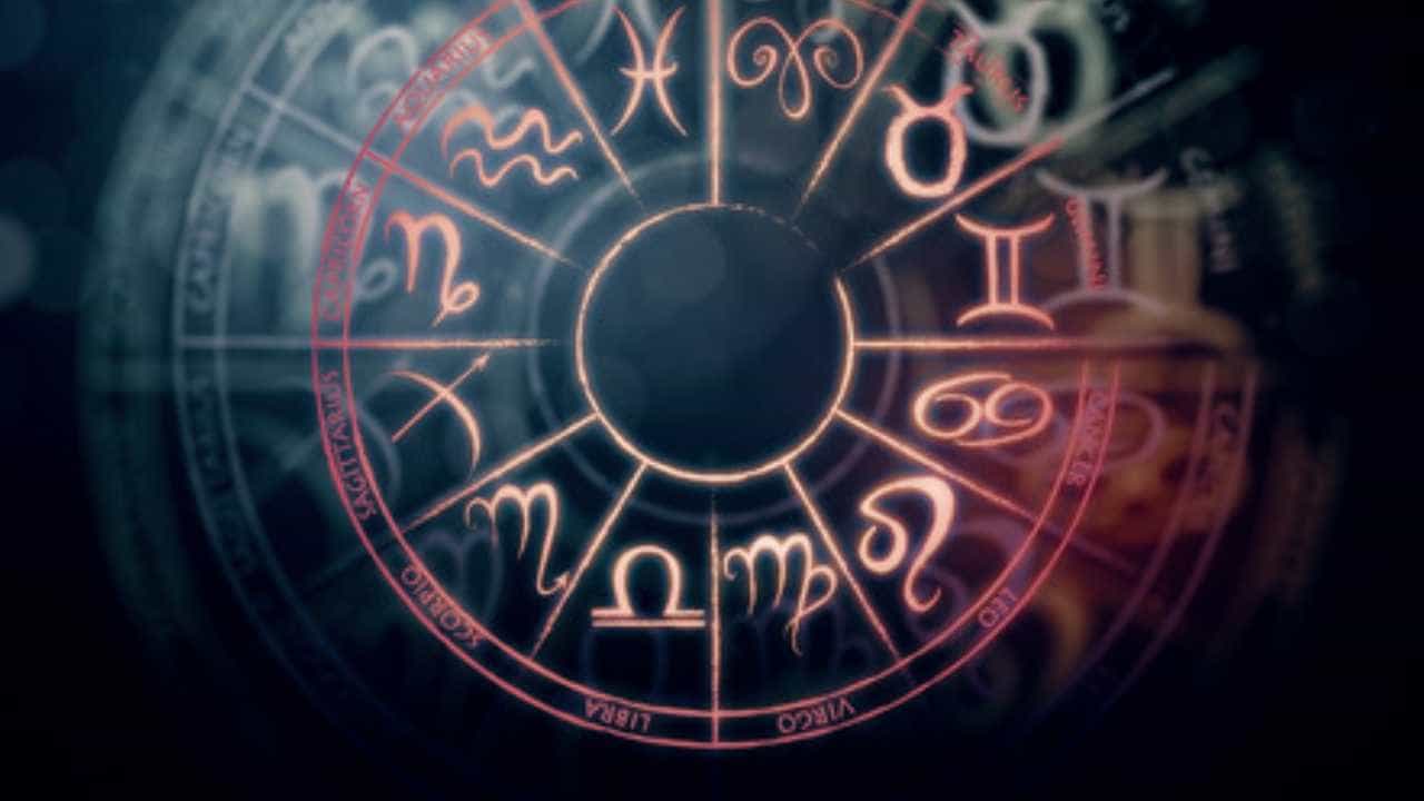 Horoscope: ಕುಟುಂಬಕ್ಕೆ ಧಕ್ಕೆಯಾಗದಂತೆ ನೀವು ನೋಡಿಕೊಳ್ಳ ಬೇಕಾಗಬಹುದು Horoscope: ಕುಟುಂಬಕ್ಕೆ ಧಕ್ಕೆಯಾಗದಂತೆ ನೀವು ನೋಡಿಕೊಳ್ಳ ಬೇಕಾಗಬಹುದು