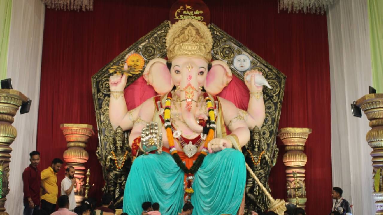 Hubli Ka Maharaja is the tallest Ganesha idol in Karnataka