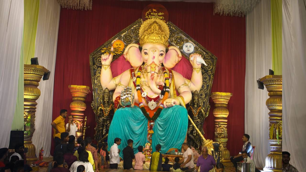 Hubli Ka Maharaja is the tallest Ganesha idol in Karnataka