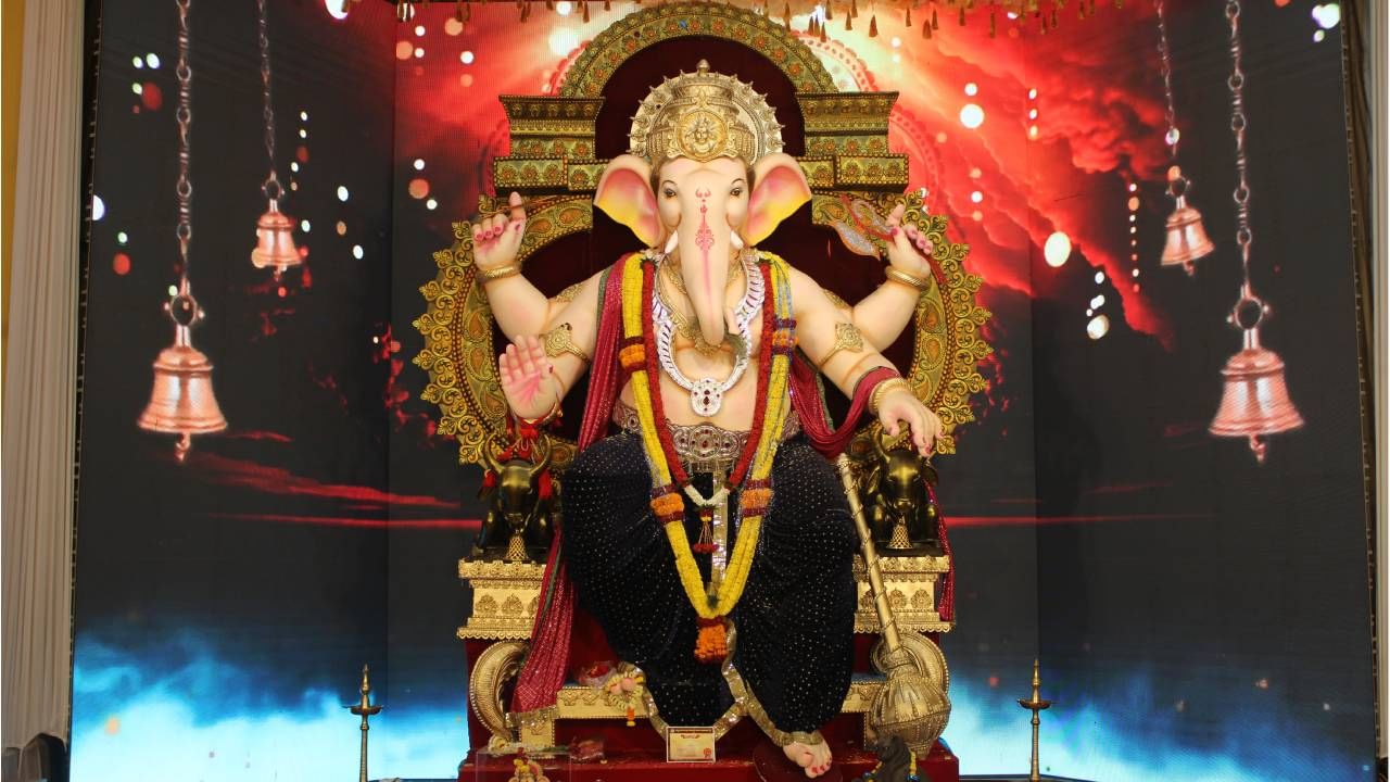 Hubli Ka Maharaja is the tallest Ganesha idol in Karnataka
