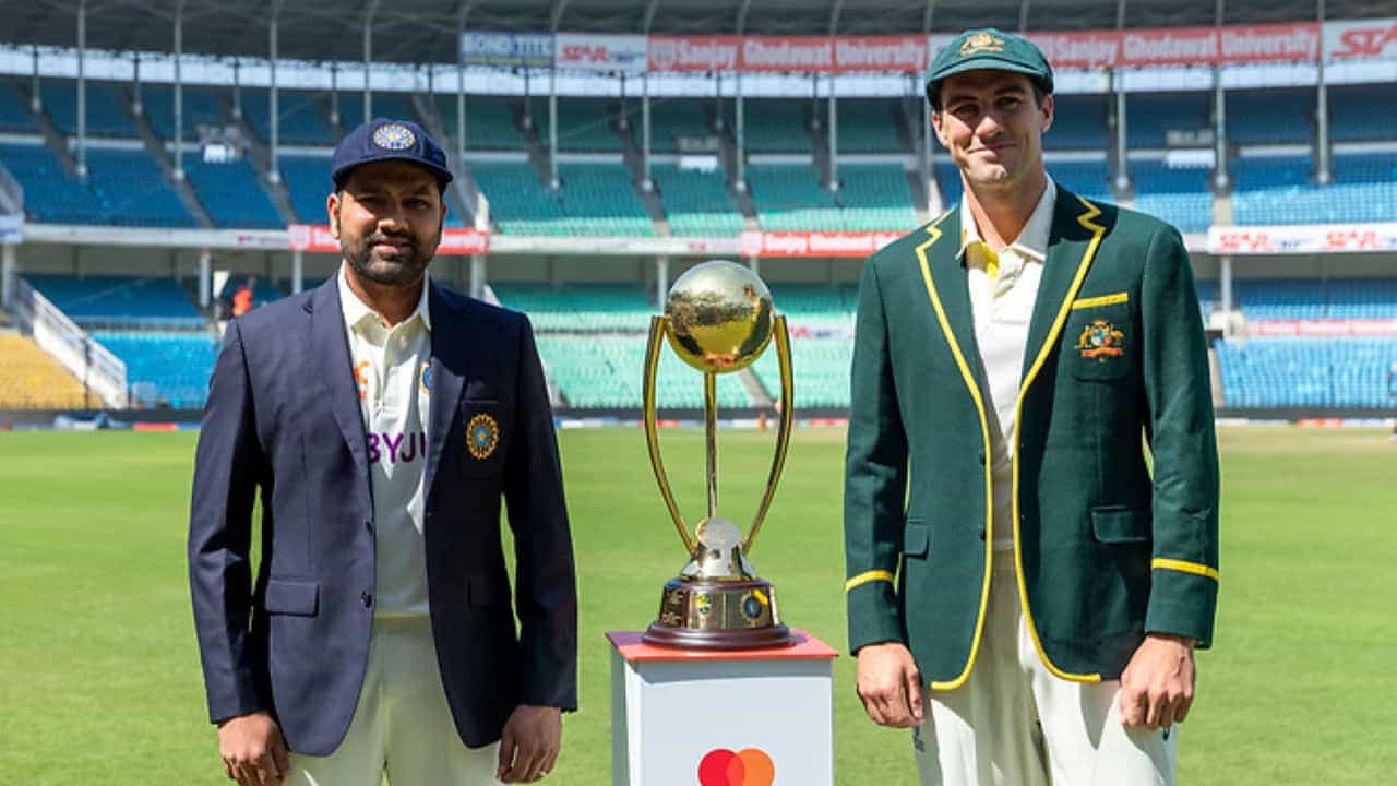 ಪ್ರಸ್ತುತ ಬಾಂಗ್ಲಾದೇಶ ವಿರುದ್ಧ ಟೆಸ್ಟ್ ಸರಣಿಯನ್ನು ಆಡುತ್ತಿರುವ ಟೀಂ ಇಂಡಿಯಾ ಈ ವರ್ಷದ ಕೊನೆಯಲ್ಲಿ ಆಸ್ಟ್ರೇಲಿಯಾ ವಿರುದ್ಧ ಐದು ಪಂದ್ಯಗಳ ಟೆಸ್ಟ್ ಸರಣಿಯನ್ನು ಆಡಲಿದೆ. ಡಬ್ಲ್ಯುಟಿಸಿ ಫೈನಲ್ ದೃಷ್ಟಿಯಿಂದ ಈ ಸರಣಿ ಉಭಯ ತಂಡಗಳಿಗೂ ಅತ್ಯಂತ ಮಹತ್ವದಾಗಿದೆ. ನವೆಂಬರ್ 22 ರಿಂದ ಪರ್ತ್ನಲ್ಲಿ ನಡೆಯಲಿರುವ ಮೊದಲ ಟೆಸ್ಟ್ ಪಂದ್ಯದೊಂದಿಗೆ ಸರಣಿ ಪ್ರಾರಂಭವಾಗಲಿದೆ.