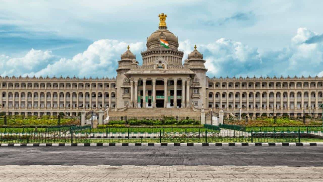 ನಾಗಮಂಗಲ ಗಲಾಟೆಗೆ ಗುಪ್ತಚರ ಇಲಾಖೆ ಮುಖ್ಯಸ್ಥರ ತಲೆದಂಡ? ನಾಗಮಂಗಲ ಗಲಾಟೆಗೆ ಗುಪ್ತಚರ ಇಲಾಖೆ ಮುಖ್ಯಸ್ಥರ ತಲೆದಂಡ?