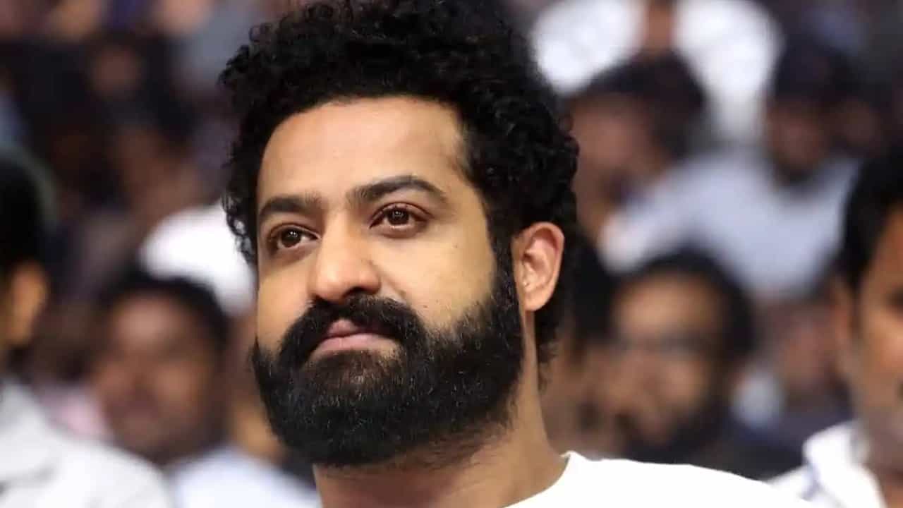 ‘ನನ್ನೊಂದಿಗೆ ಸಿನಿಮಾ ಮಾಡಿ’: ತಮಿಳು ನಿರ್ದೇಶಕನ ಬಳಿ ಮನವಿ ಮಾಡಿದ ಜೂ ಎನ್ಟಿಆರ್ ‘ನನ್ನೊಂದಿಗೆ ಸಿನಿಮಾ ಮಾಡಿ’: ತಮಿಳು ನಿರ್ದೇಶಕನ ಬಳಿ ಮನವಿ ಮಾಡಿದ ಜೂ ಎನ್ಟಿಆರ್