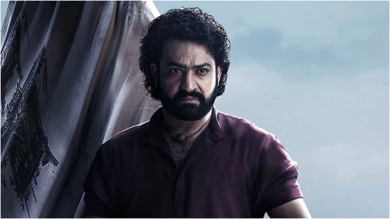 ಬೆಂಗಳೂರಲ್ಲಿ ಮುಂಜಾನೆ ಎಷ್ಟು ಗಂಟೆಗೆ ‘ದೇವರ’ ಶೋ ಶುರು? ಎಲ್ಲವೂ ಹೌಸ್ಫುಲ್ ಬೆಂಗಳೂರಲ್ಲಿ ಮುಂಜಾನೆ ಎಷ್ಟು ಗಂಟೆಗೆ ‘ದೇವರ’ ಶೋ ಶುರು? ಎಲ್ಲವೂ ಹೌಸ್ಫುಲ್